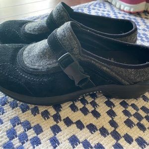 Merrel wool clogs